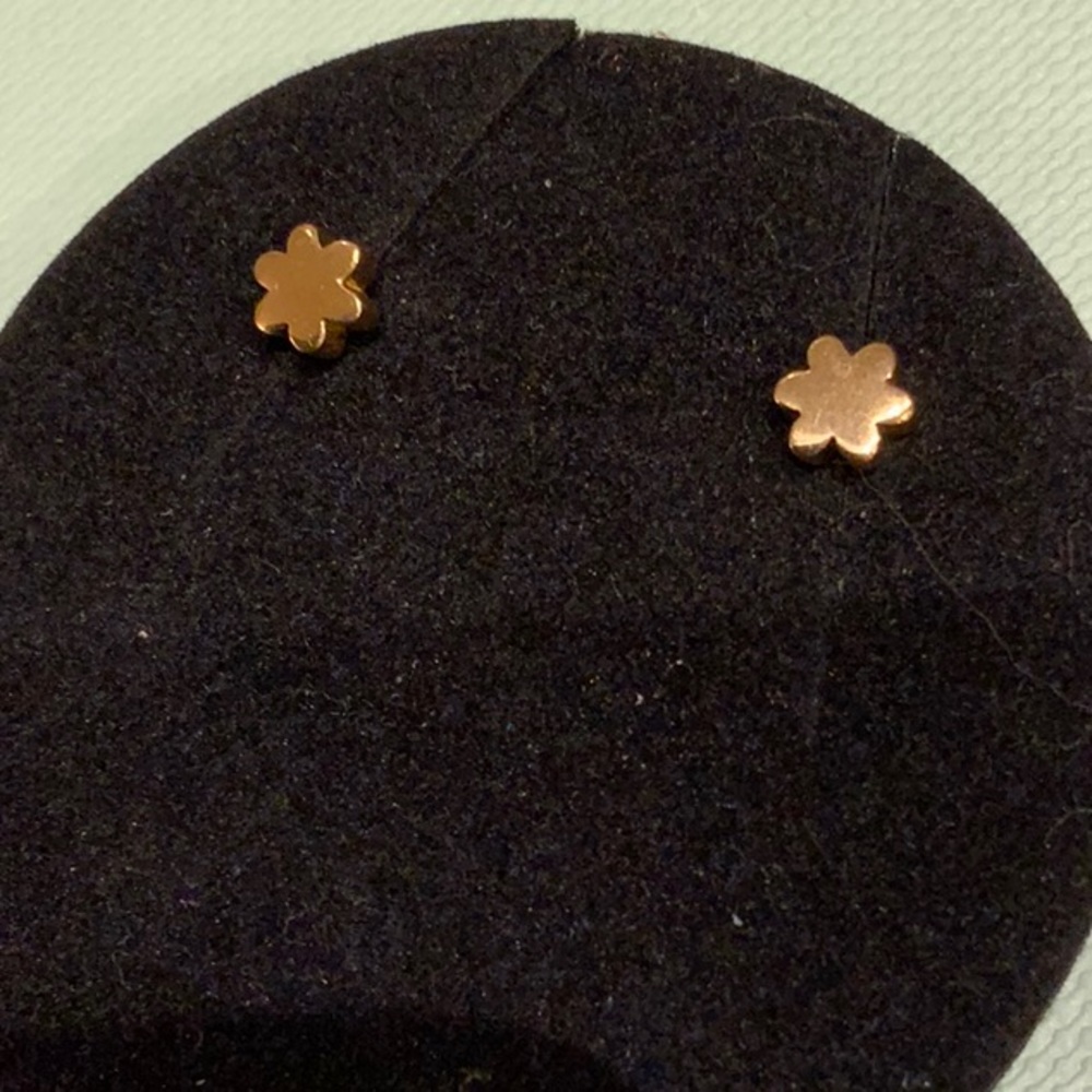 Tous 18K Gold Flower Earrings
